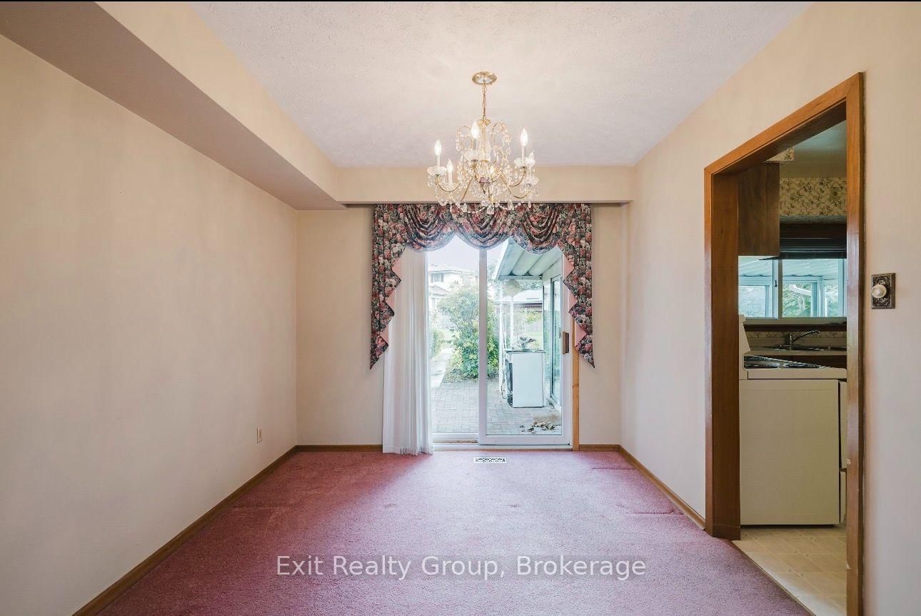 6 Ernest Court • Belleville, ON photo 8