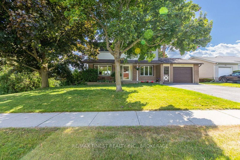 1043 Lincoln Drive