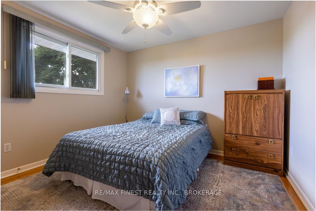 1043 Lincoln Drive • Kingston, ON photo 29