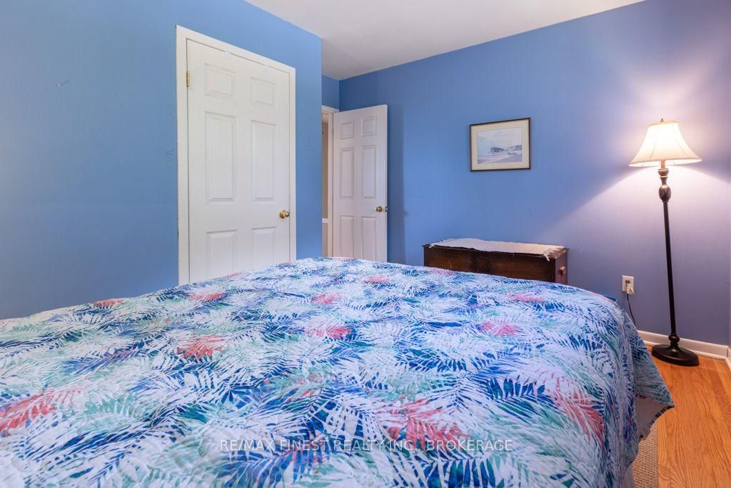 1043 Lincoln Drive • Kingston, ON photo 40