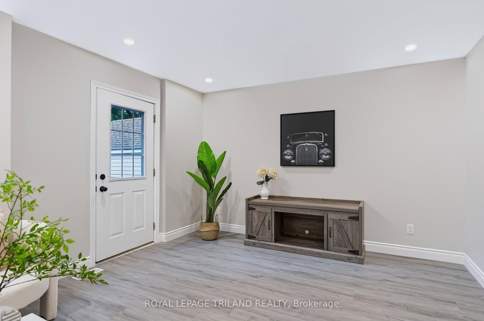 55 Mohegan Crescent • London East, ON photo 14