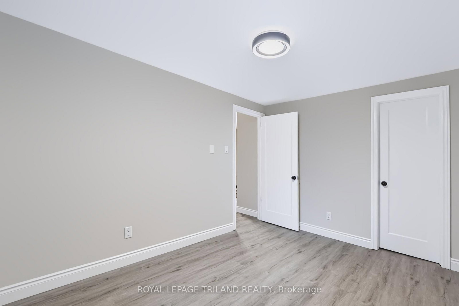 55 Mohegan Crescent • London East, ON photo 22