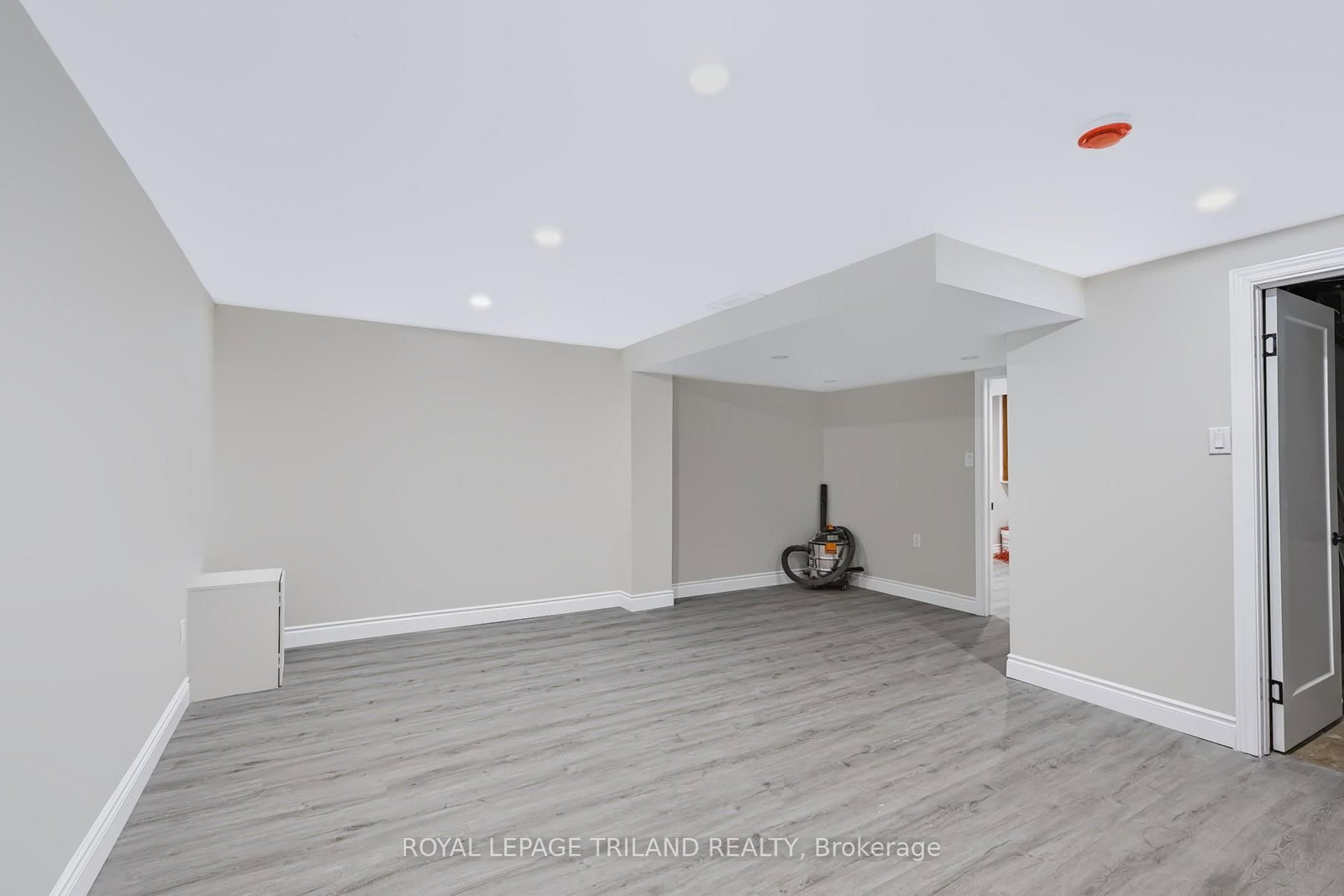55 Mohegan Crescent • London East, ON photo 25