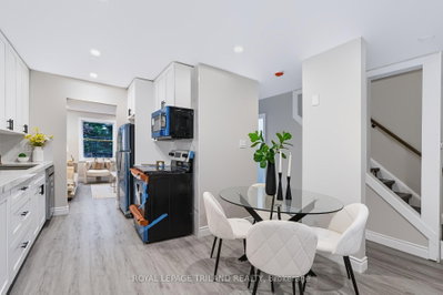 55 Mohegan Crescent • London East, ON photo 5