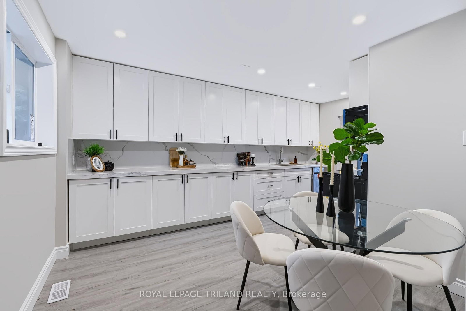 55 Mohegan Crescent • London East, ON photo 6