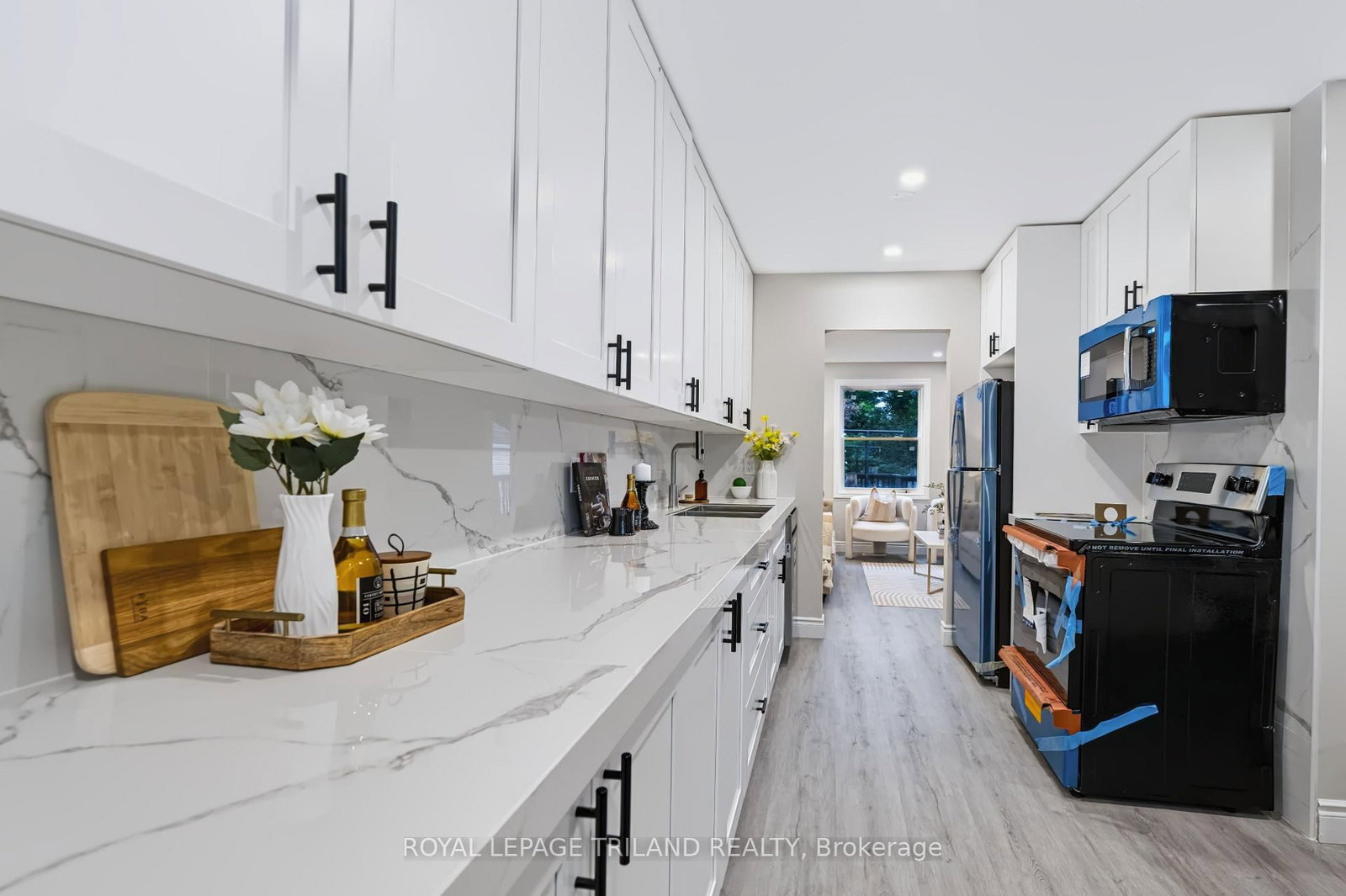 55 Mohegan Crescent • London East, ON photo 8