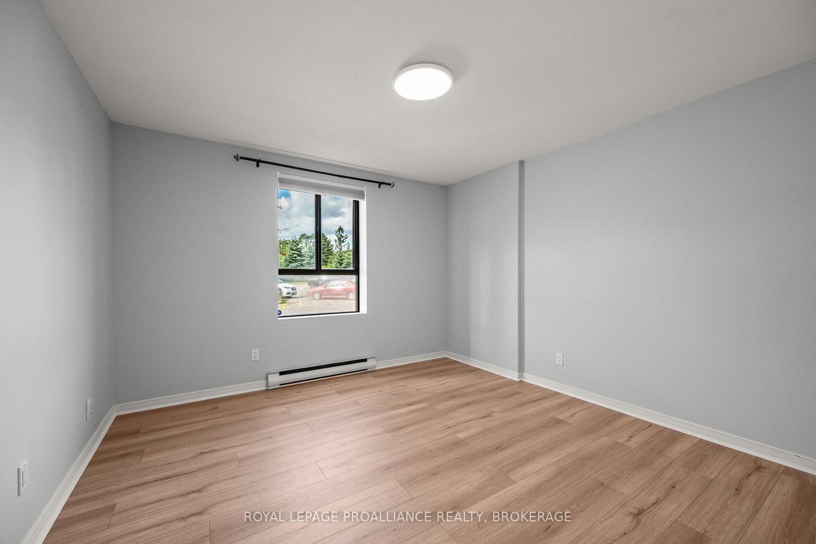 17 Eldon Hall Place • #112 • Kingston, ON photo 17