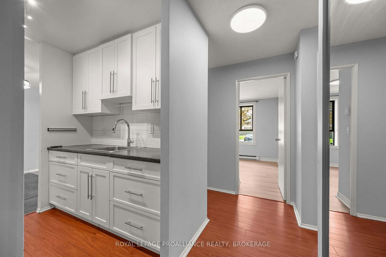 17 Eldon Hall Place • #112 • Kingston, ON photo 5