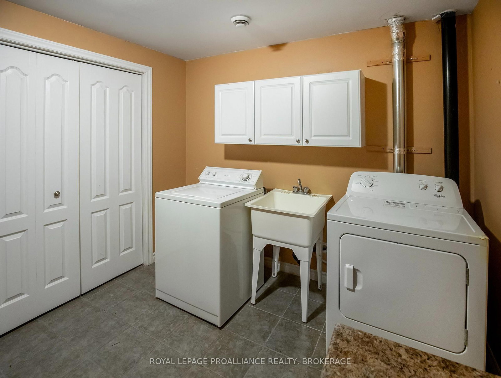 1098 Coverdale Drive • Kingston, ON photo 27
