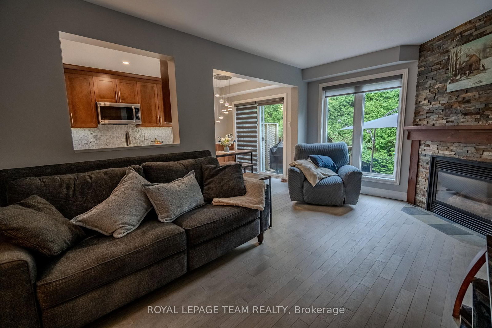 49 Harrington Court • Ottawa, ON photo 11