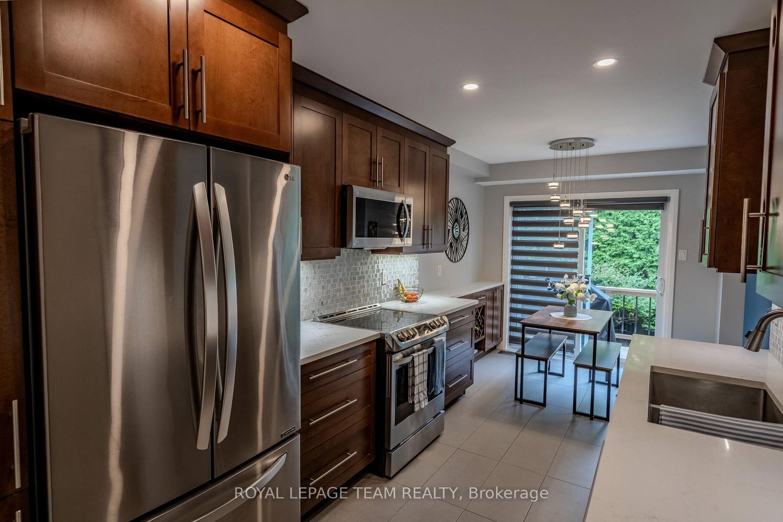 49 Harrington Court • Ottawa, ON photo 12