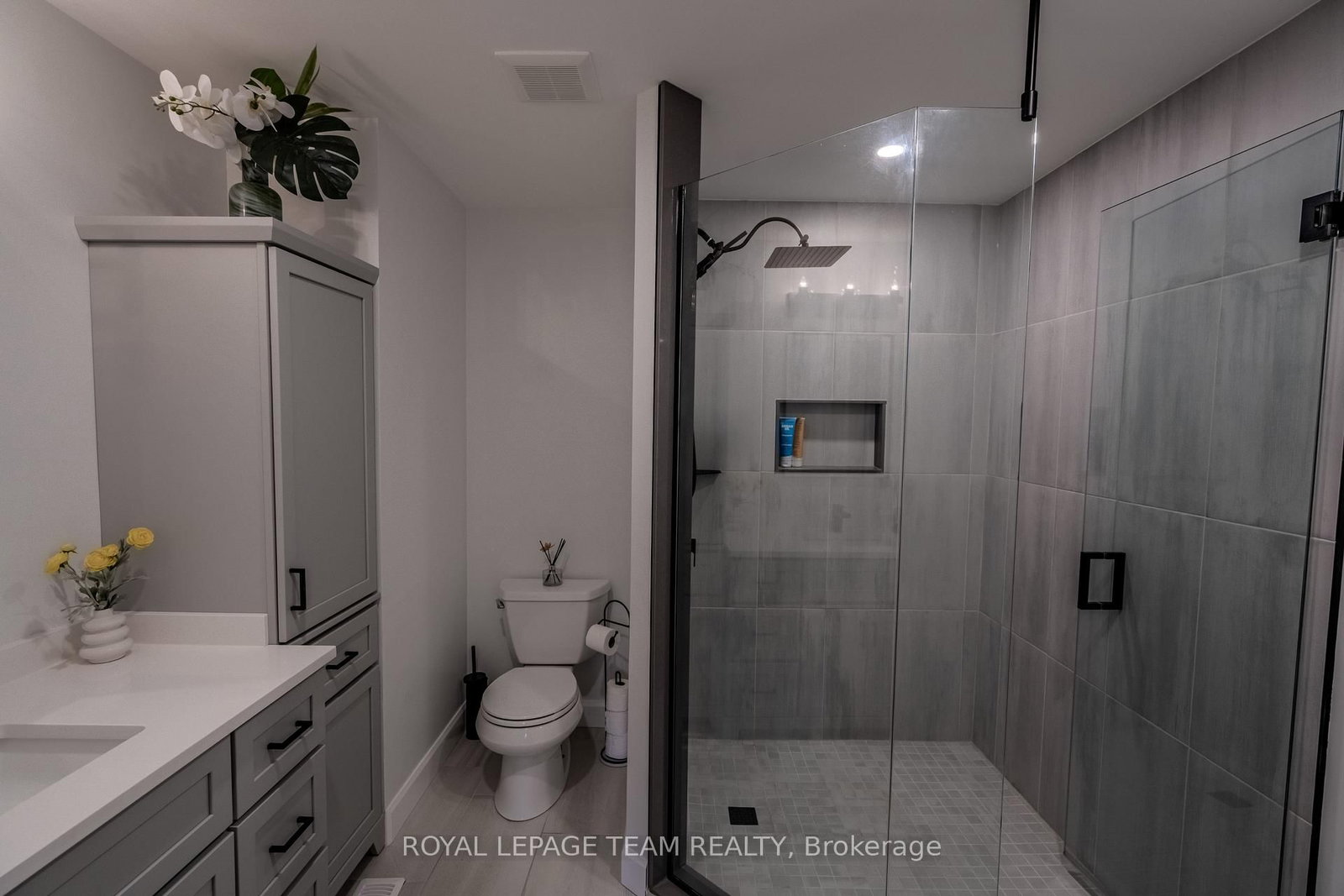 49 Harrington Court • Ottawa, ON photo 18