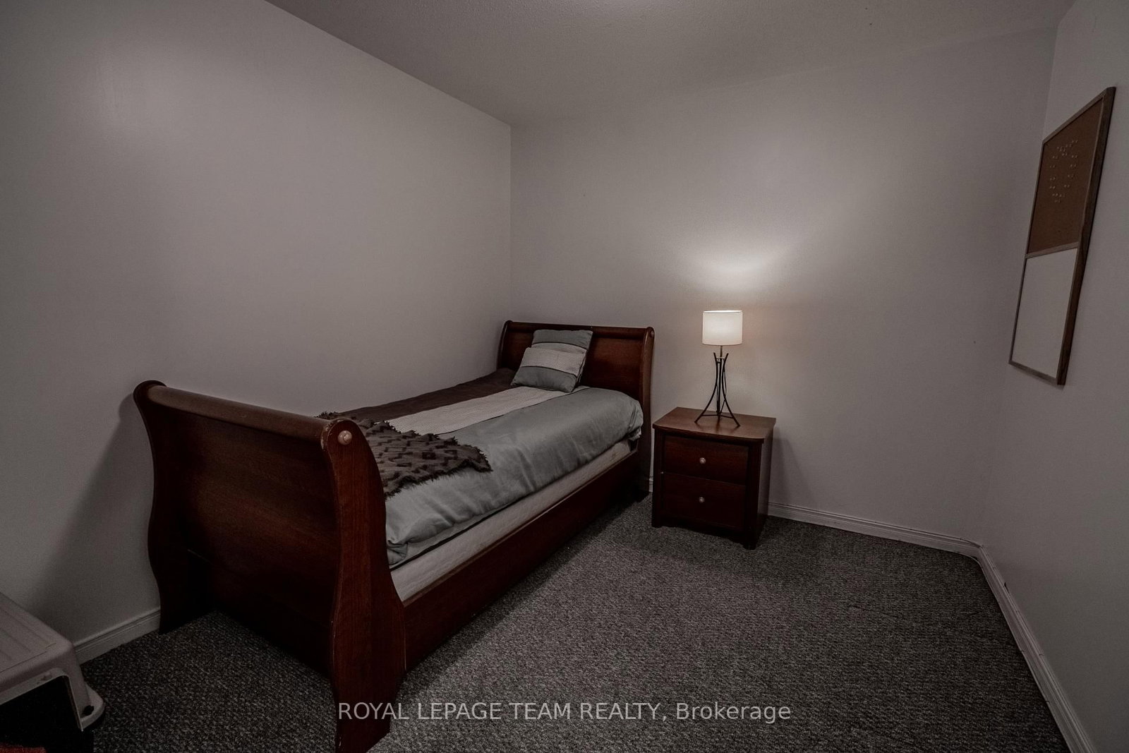 49 Harrington Court • Ottawa, ON photo 27