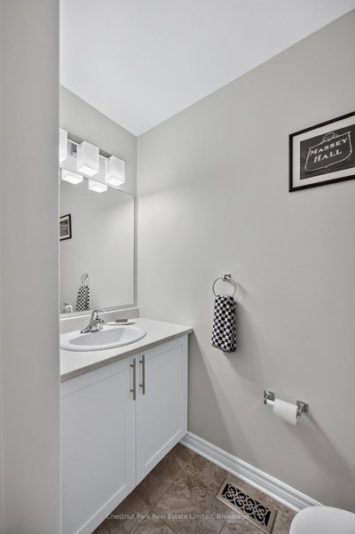 239 King Street • Carleton Place, ON photo 7
