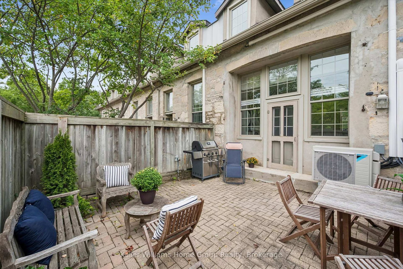 196 Arthur Street N • #6 • Guelph, ON photo 35