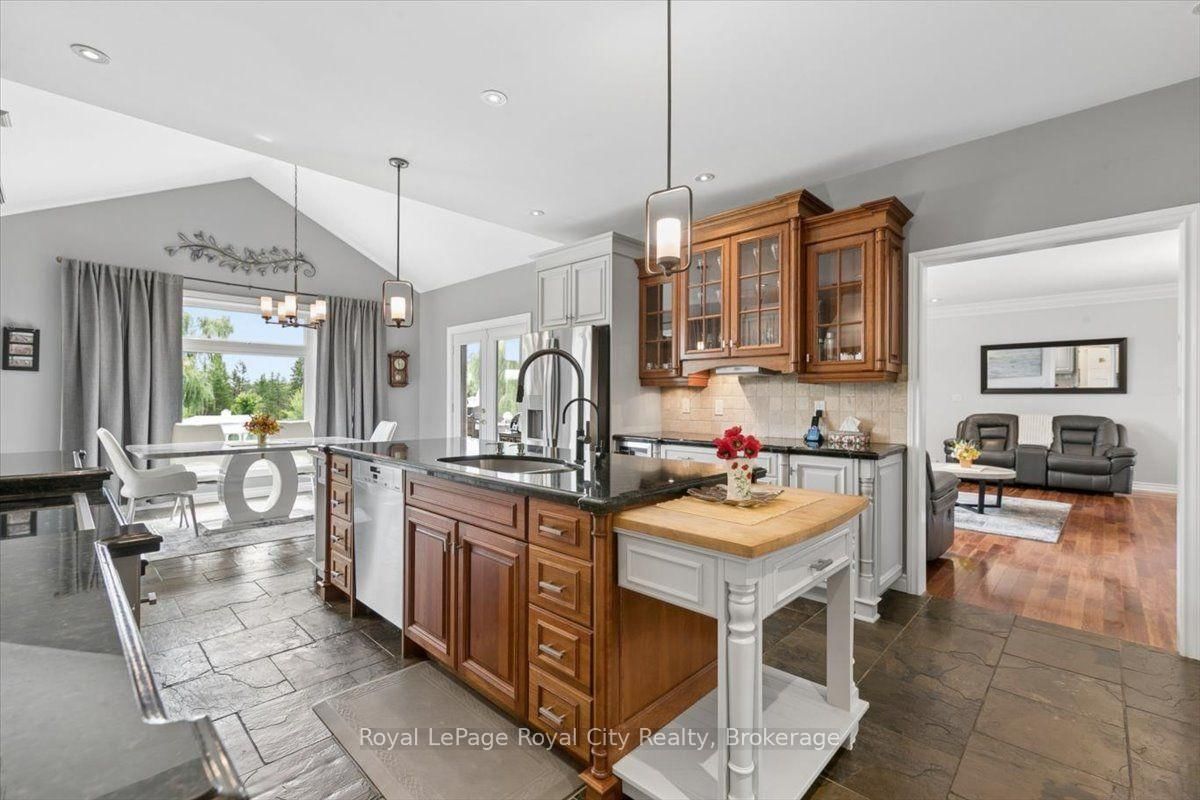 26 Bridle Path • Puslinch, ON photo 9