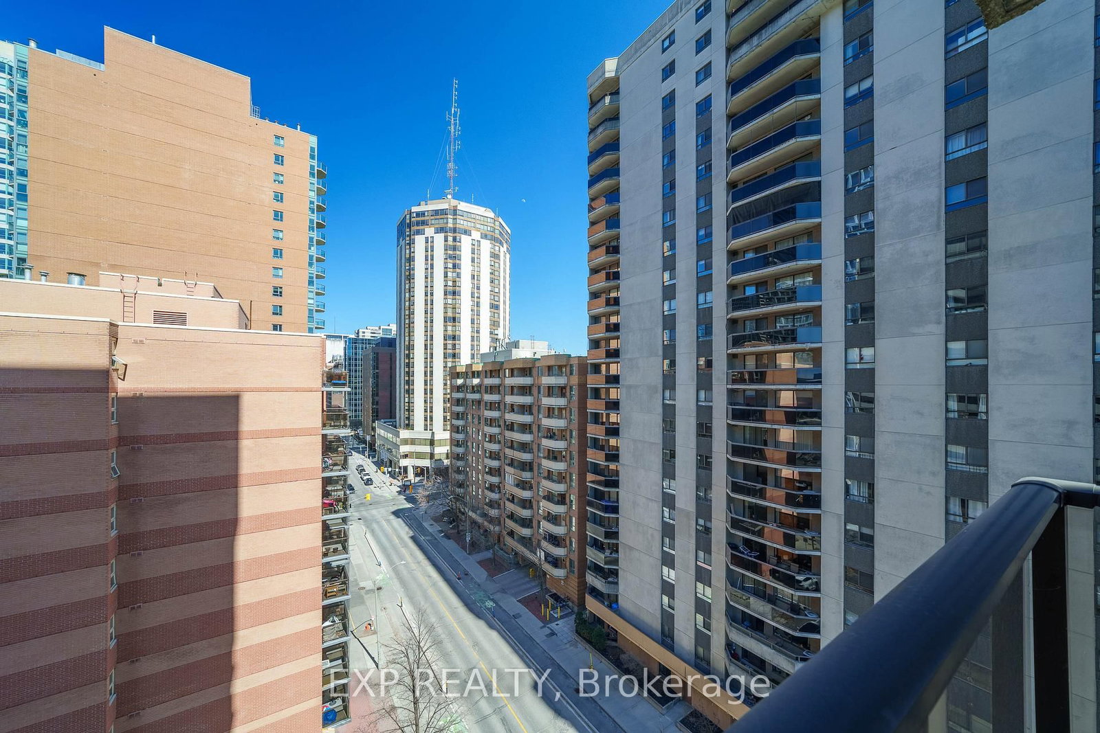 475 Laurier Avenue W • #1002 • Ottawa, ON photo 14