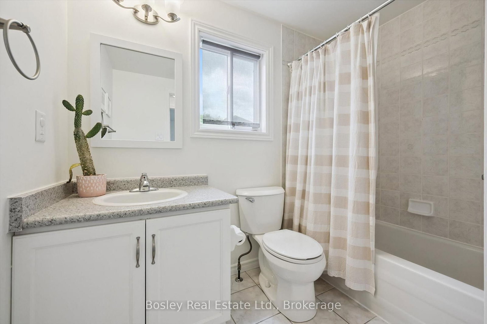 12 Deerpath Drive • Guelph, ON photo 27