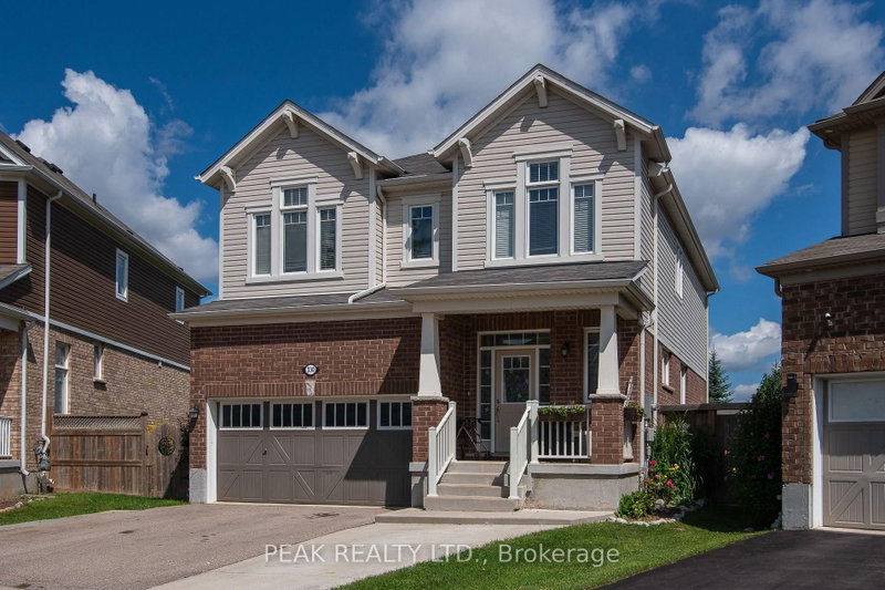 330 Grovehill Crescent