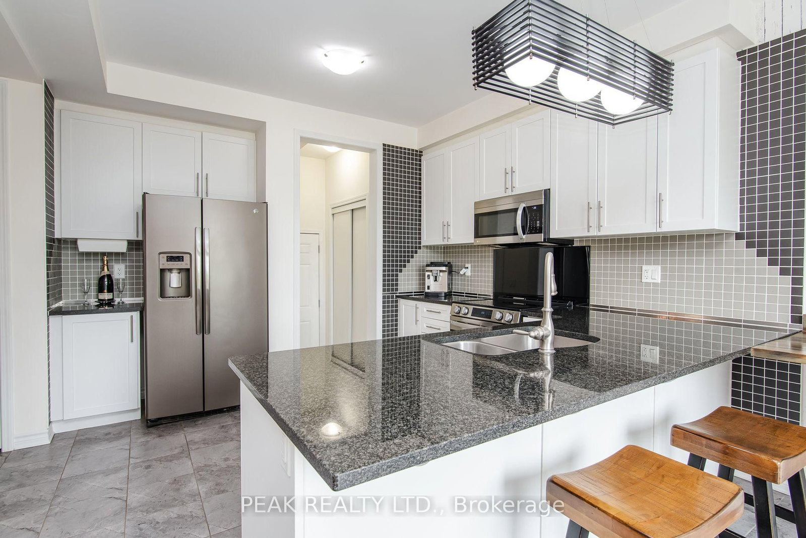 330 Grovehill Crescent • Kitchener, ON photo 16