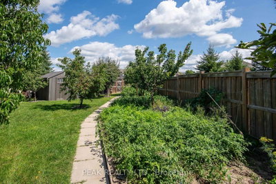 330 Grovehill Crescent • Kitchener, ON photo 4