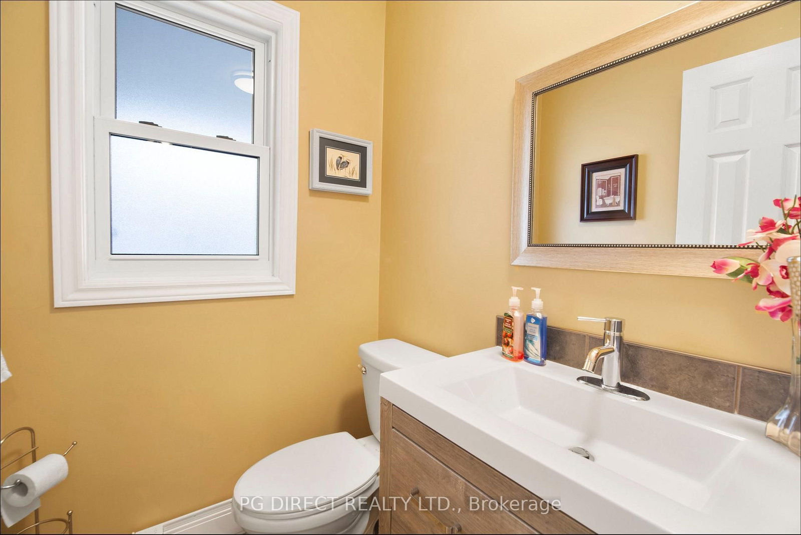42 Eglee Avenue • North Bay, ON photo 18