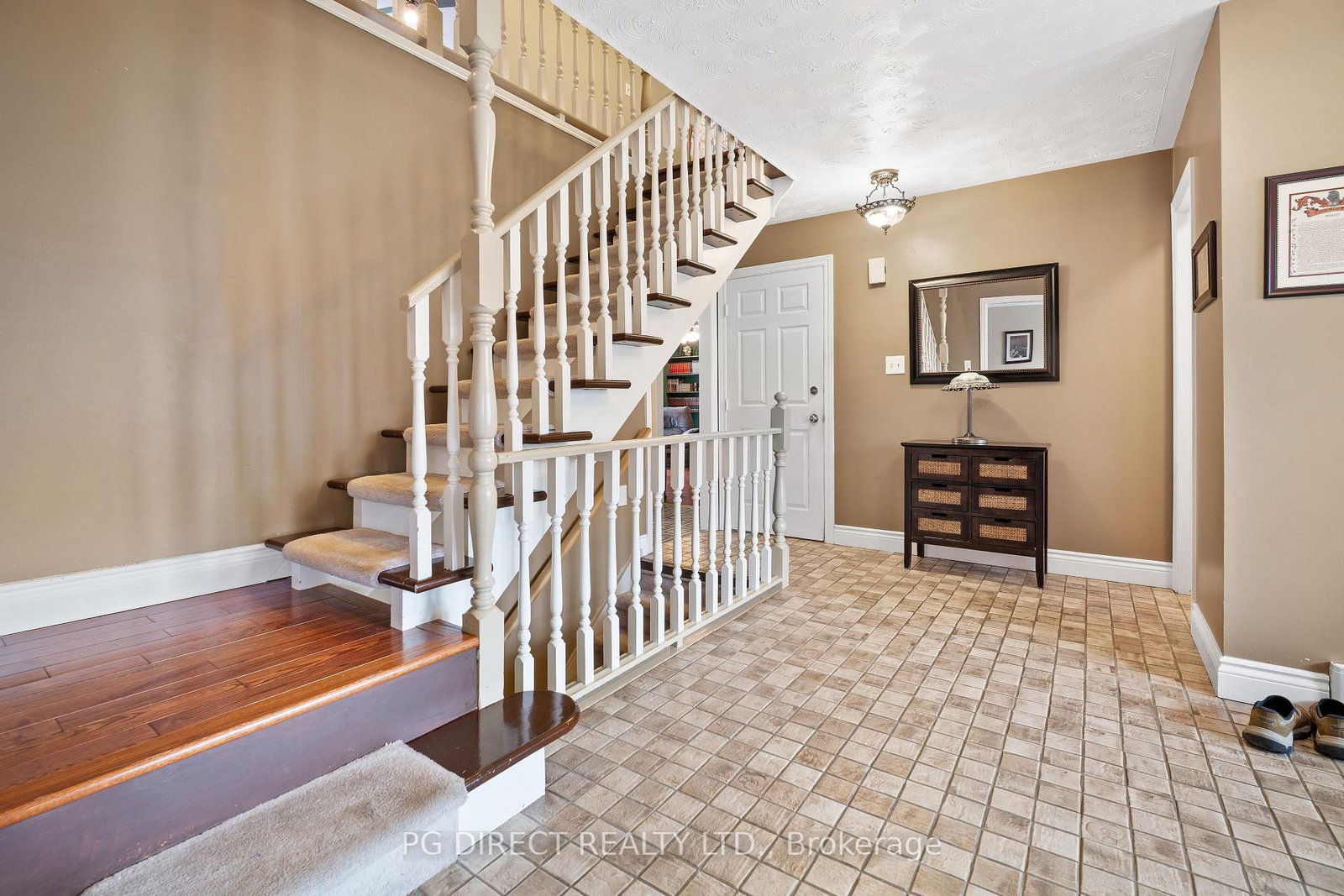 42 Eglee Avenue • North Bay, ON photo 19