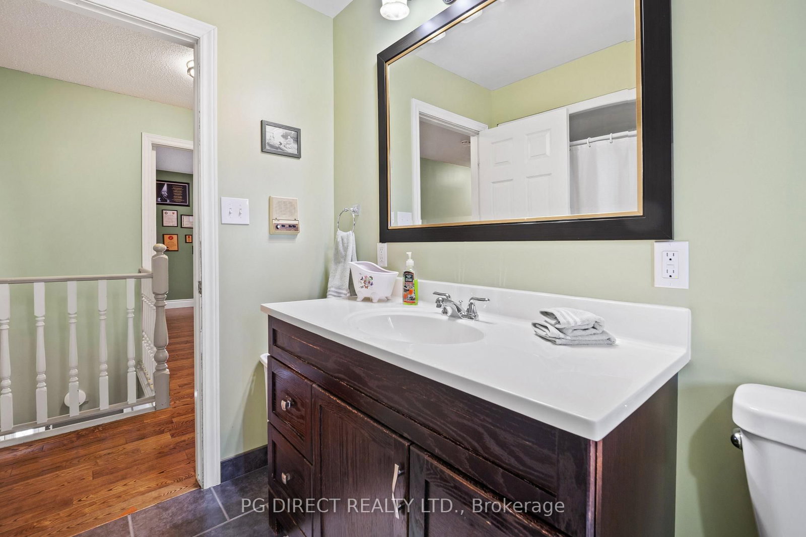 42 Eglee Avenue • North Bay, ON photo 8