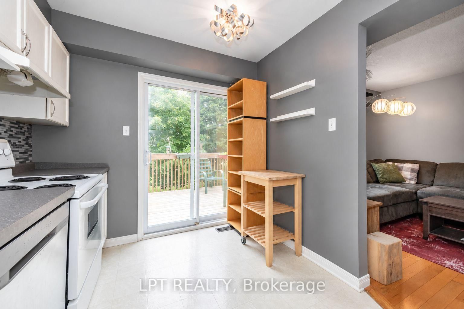 61 Tobermory Crescent • Ottawa, ON photo 16