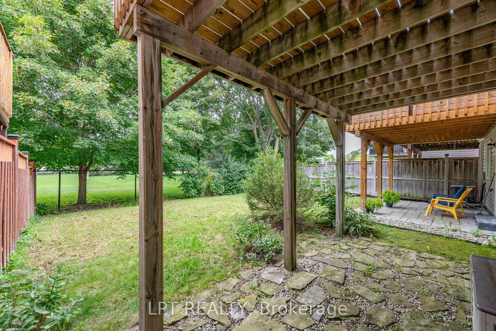 61 Tobermory Crescent • Ottawa, ON photo 32