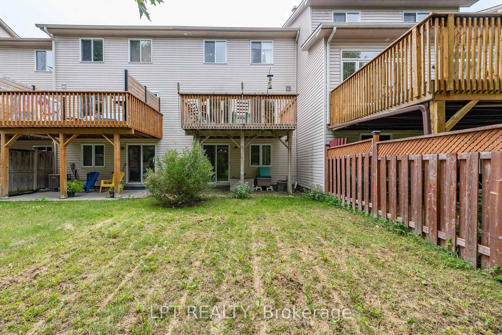 61 Tobermory Crescent • Ottawa, ON photo 35