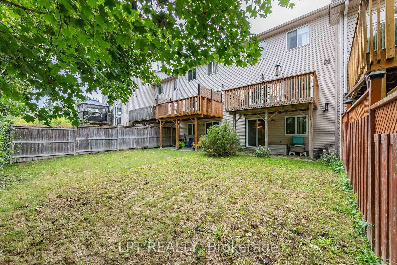 61 Tobermory Crescent • Ottawa, ON photo 36