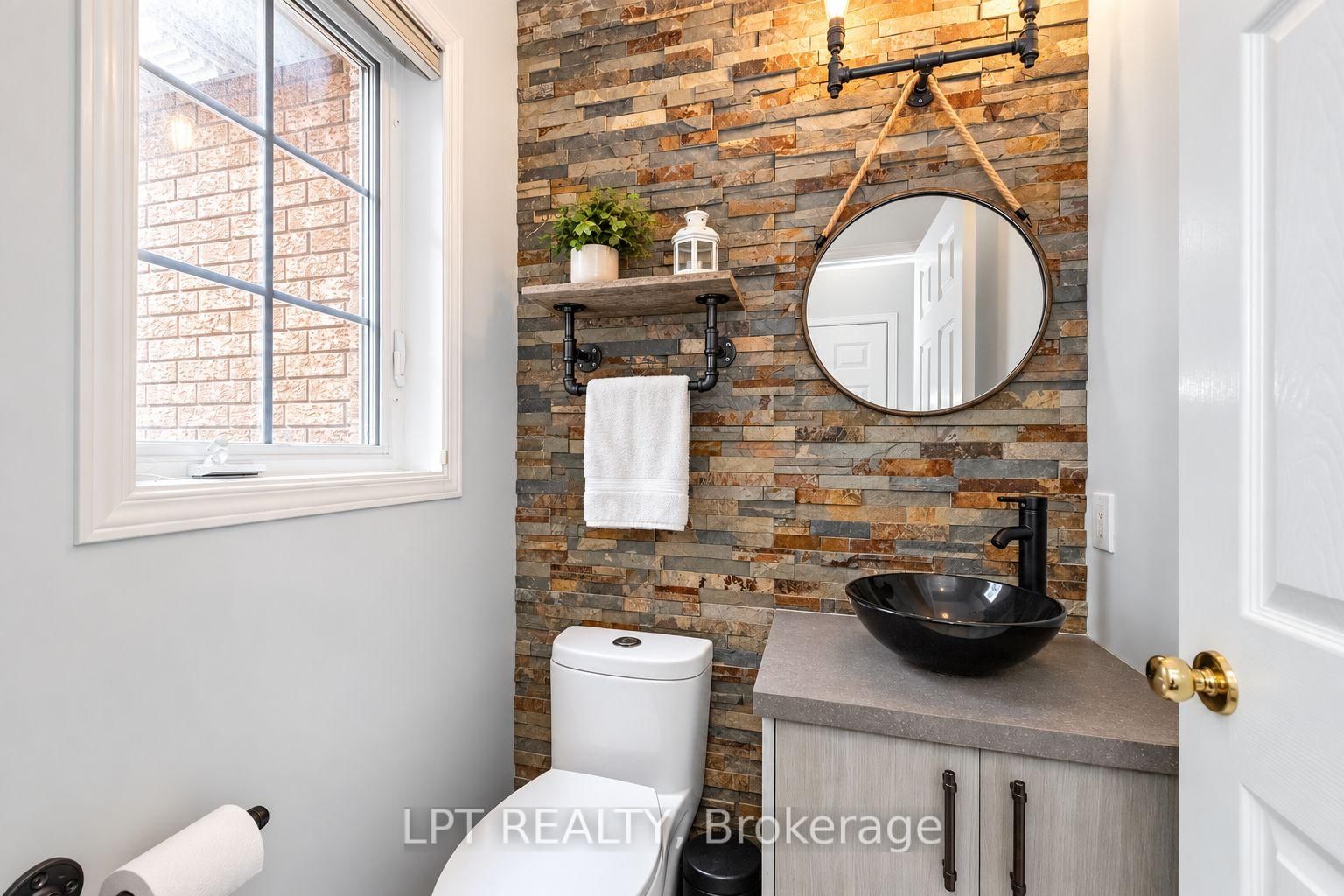 61 Tobermory Crescent • Ottawa, ON photo 6