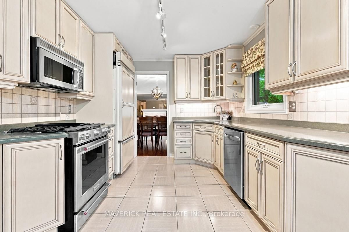 163 Pine Valley Drive • #49 • London South, ON photo 10