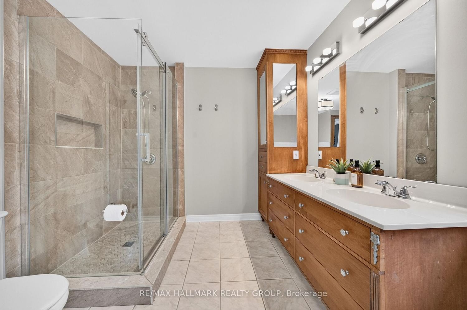 1608 Prince Of Wales Drive • Ottawa, ON photo 32