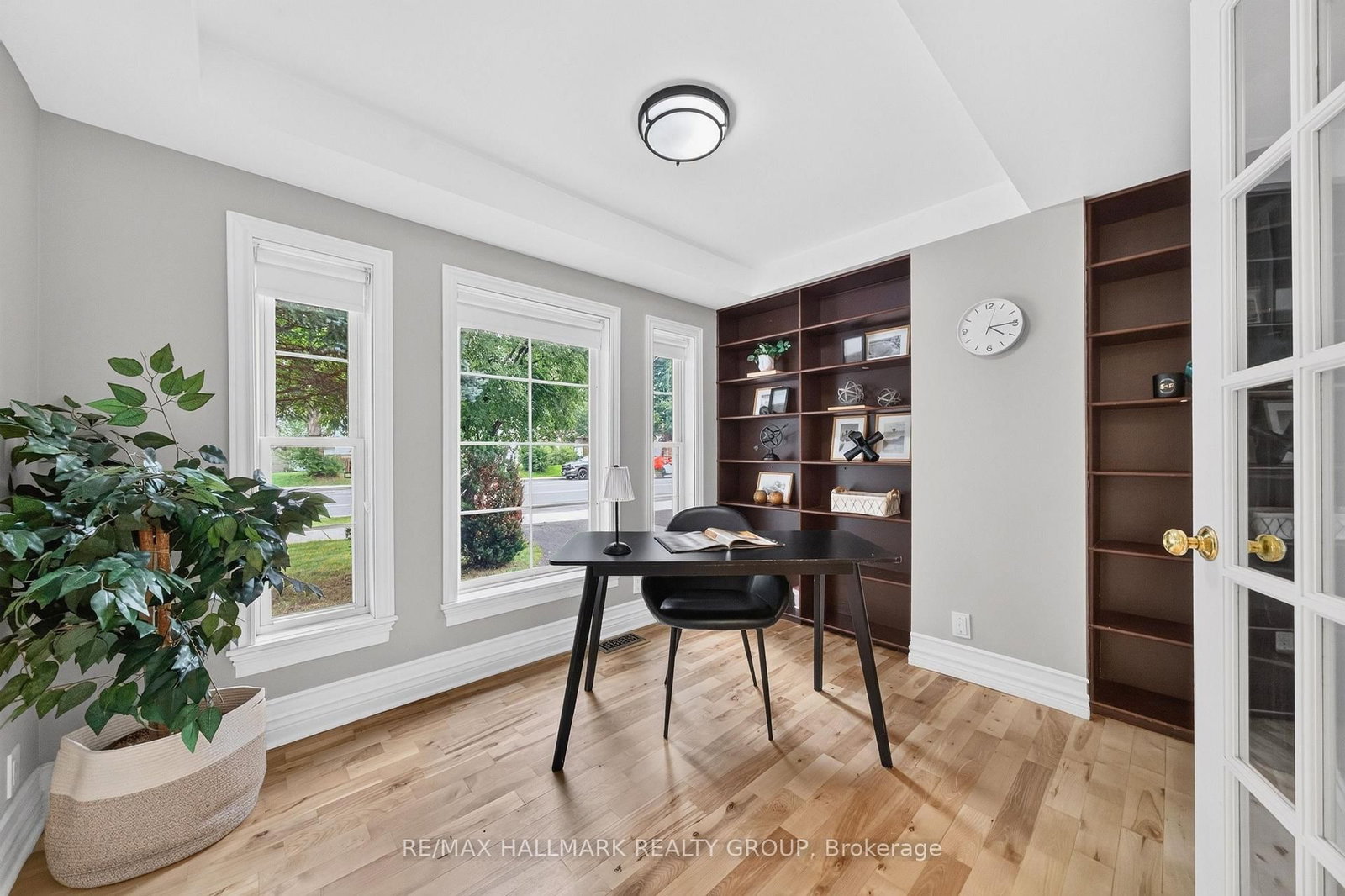 1608 Prince Of Wales Drive • Ottawa, ON photo 4