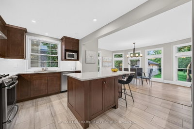 1608 Prince Of Wales Drive • Ottawa, ON photo 9