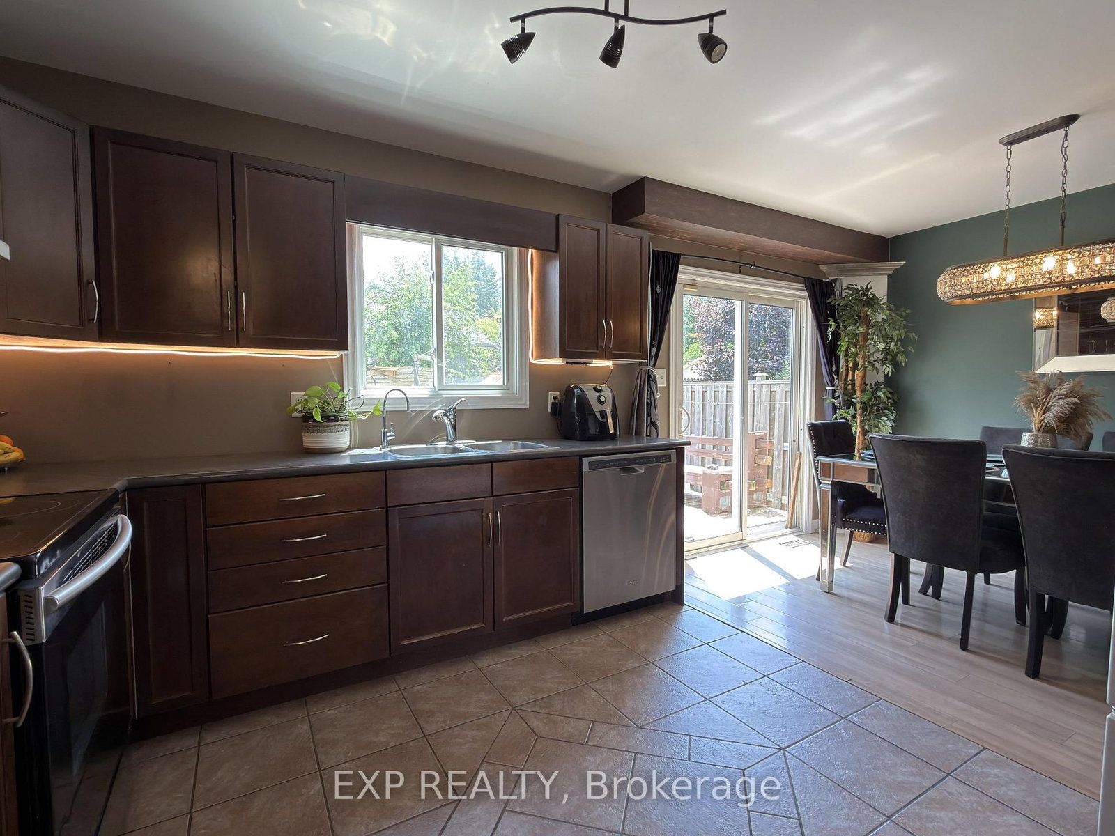 608 Highview Drive • St. Thomas, ON photo 15