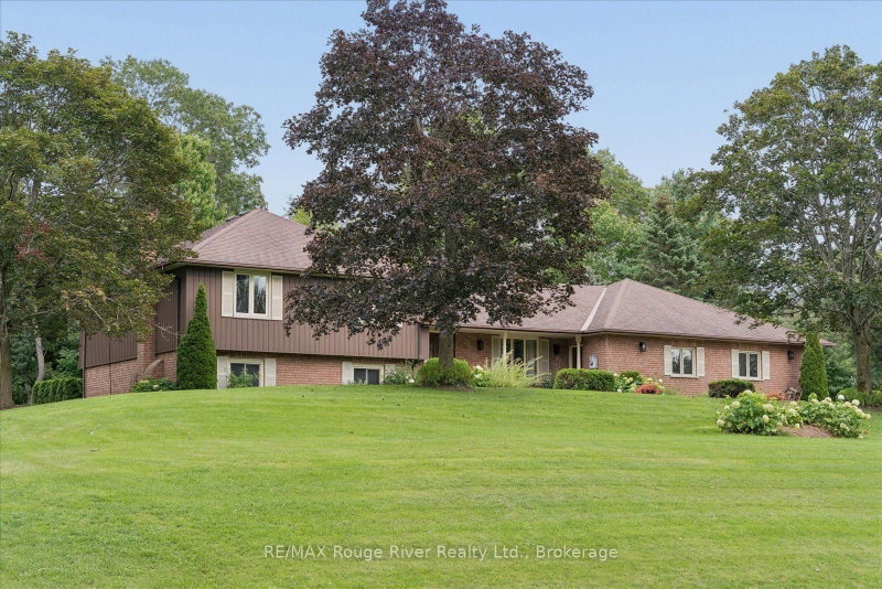35 Royal Estate Dr photo 4