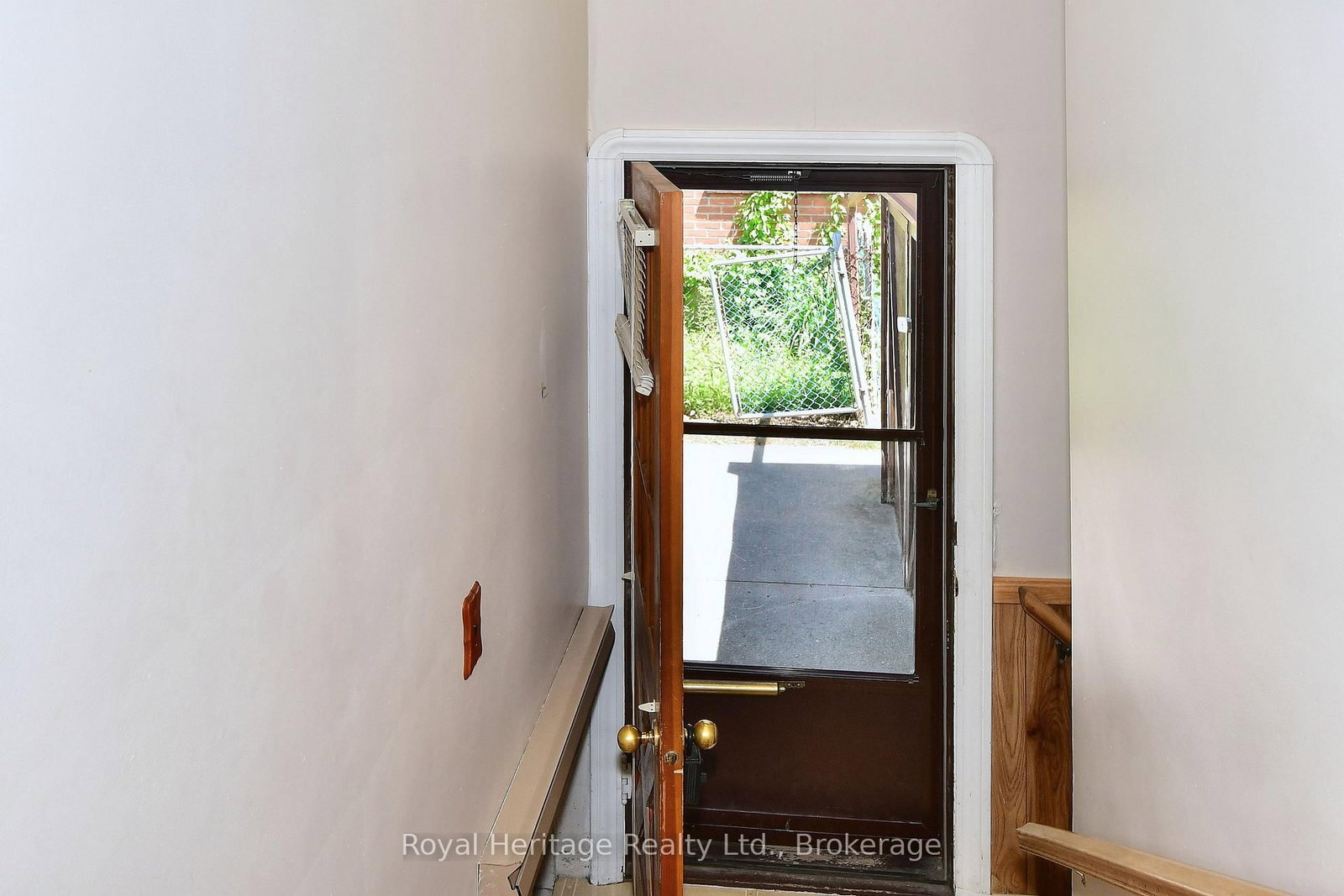 476 King George Street • Peterborough, ON photo 14