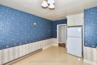 476 King George Street • Peterborough, ON photo 5