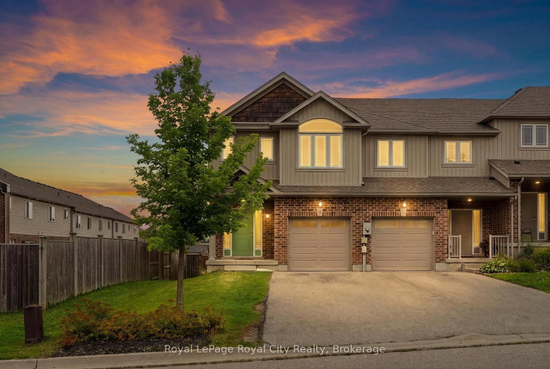 8 Jeffrey Drive