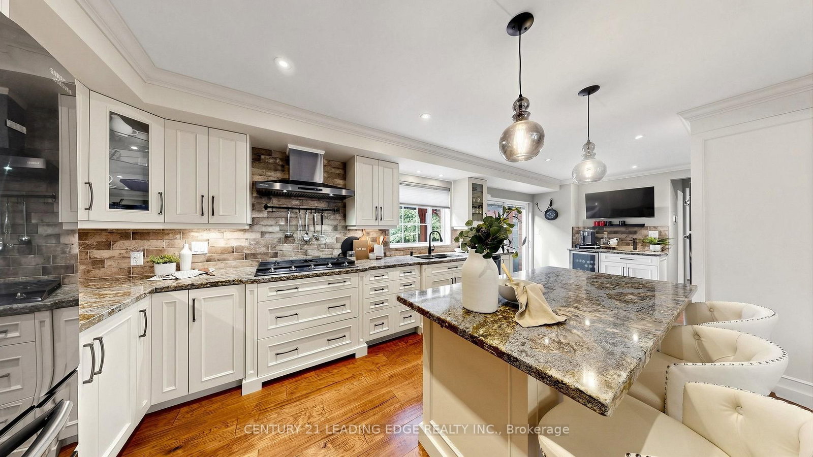 11 Rodeo Drive • Kawartha Lakes, ON photo 20