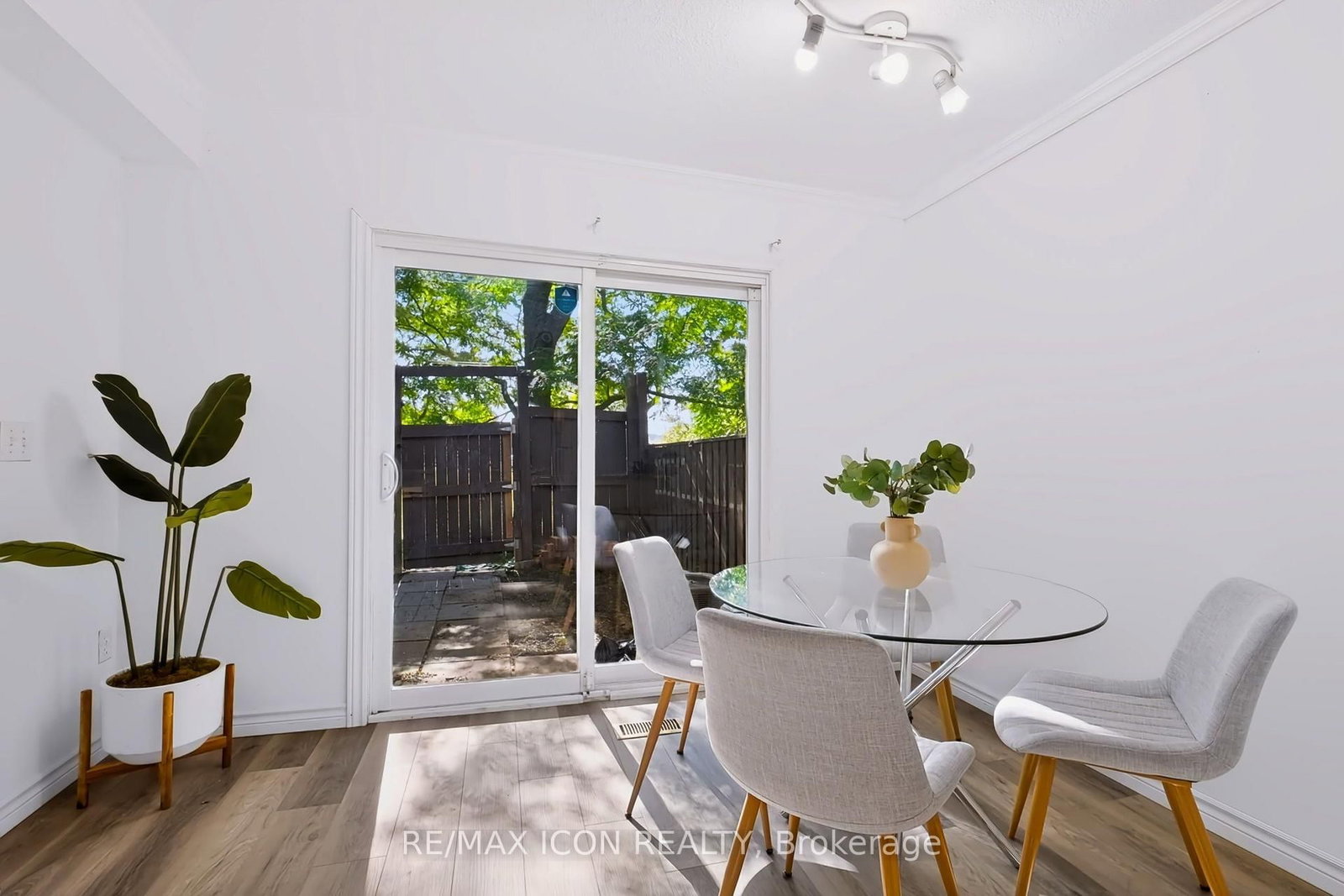 121 University Avenue E • #102 • Waterloo, ON photo 15