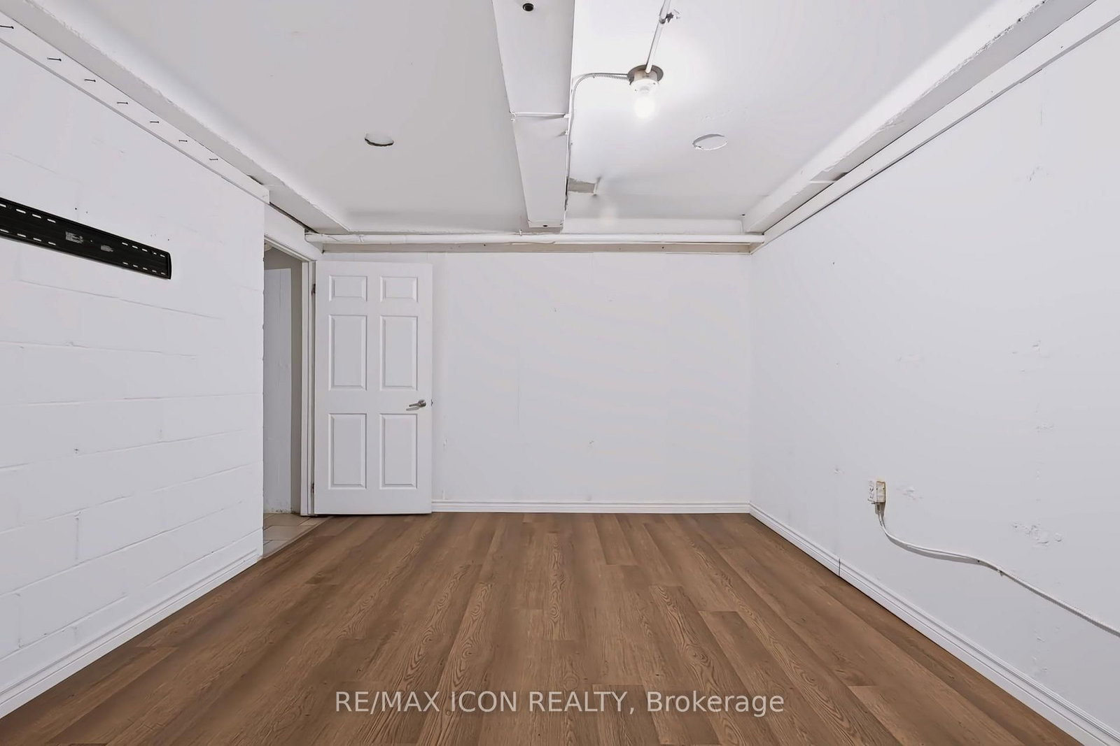 121 University Avenue E • #102 • Waterloo, ON photo 24