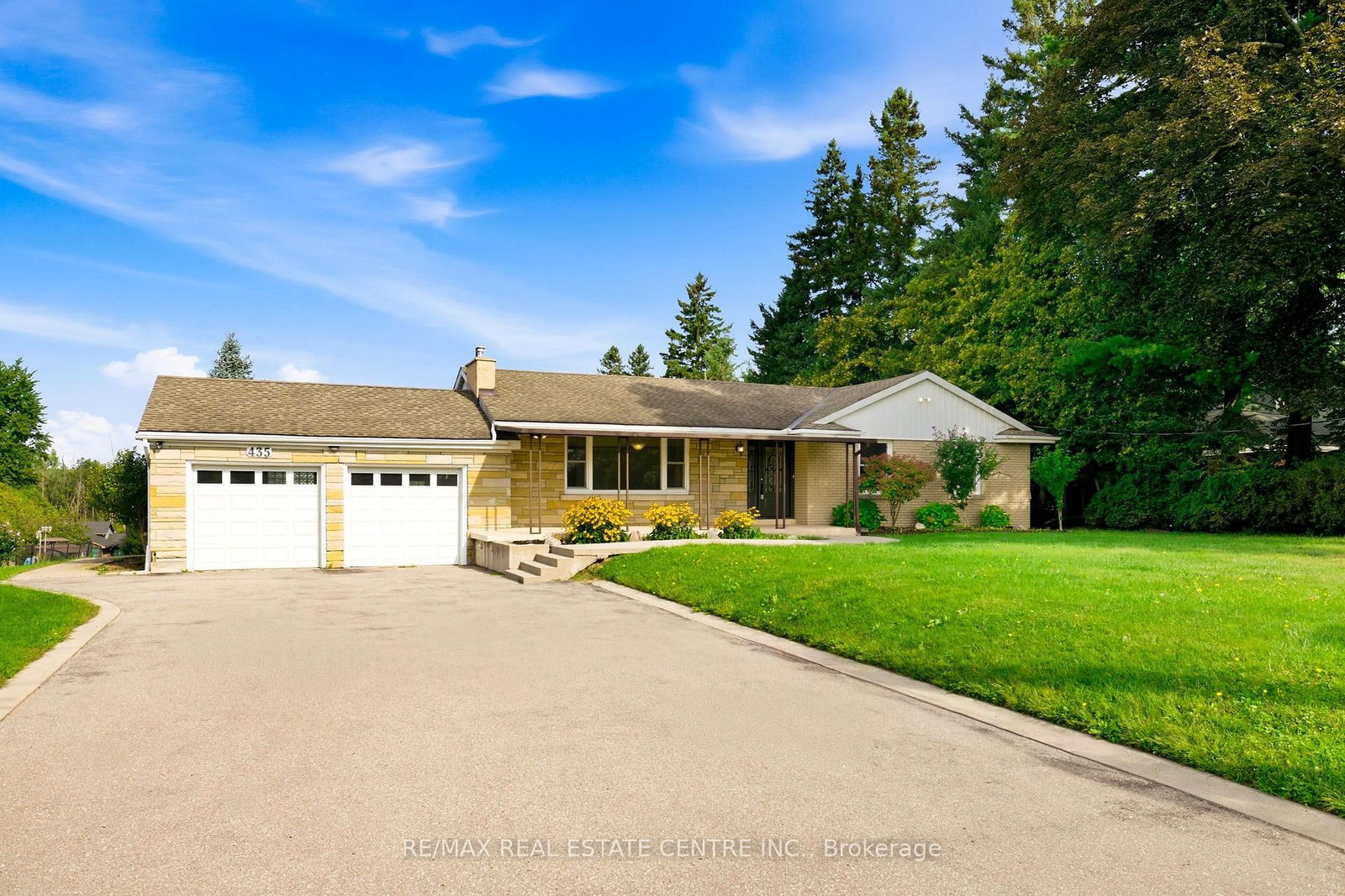 435 Parkside Drive • Hamilton, ON photo 1