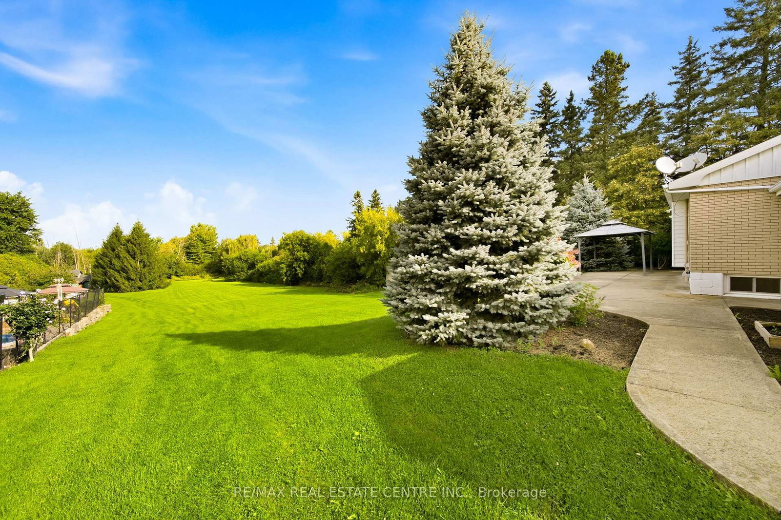 435 Parkside Drive • Hamilton, ON photo 41
