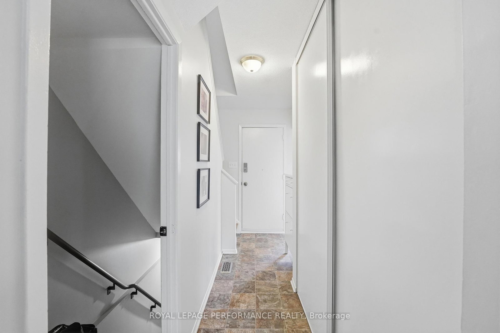 1767 Trappist Lane • Ottawa, ON photo 3