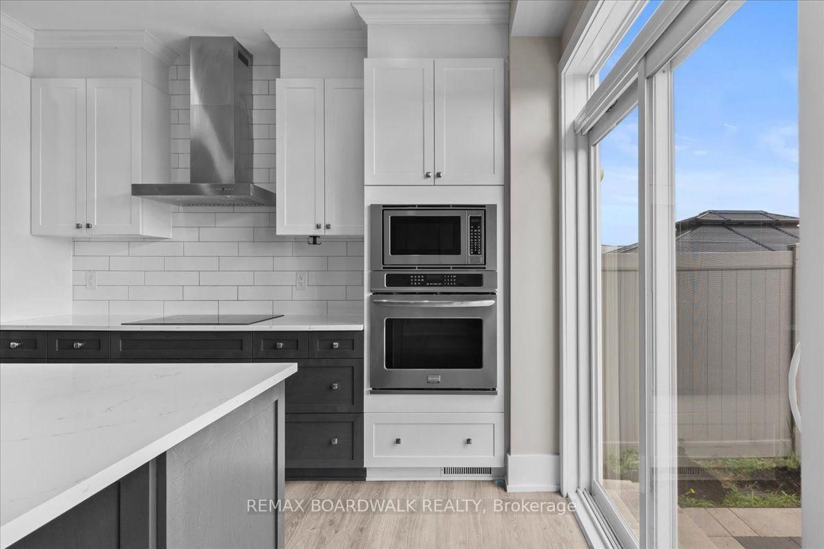 343 SWEETCLOVER Way • Ottawa, ON photo 19