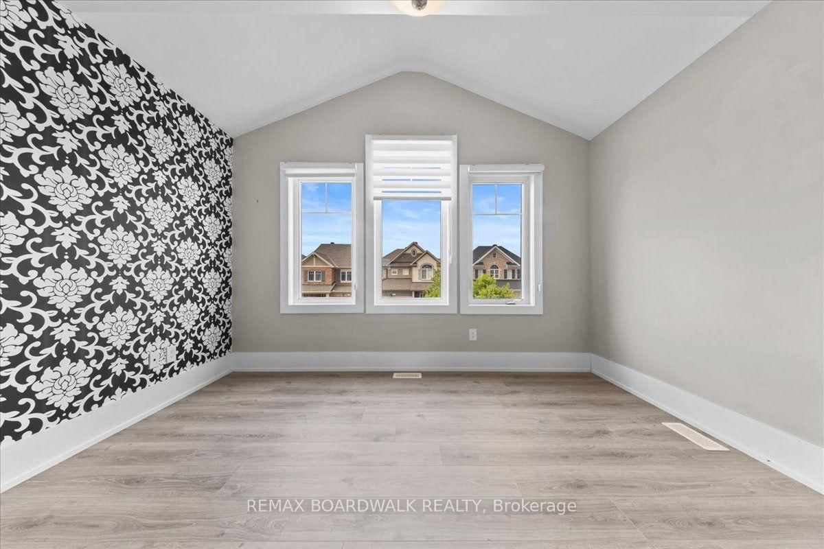 343 SWEETCLOVER Way • Ottawa, ON photo 28